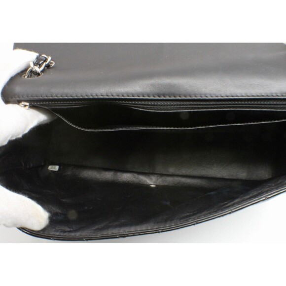 Chanel Classic Single Flap Bag Chevron Patent Maxi Black - Picture 9 of 13
